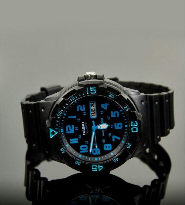 Наручные часы mrw-200h-2b