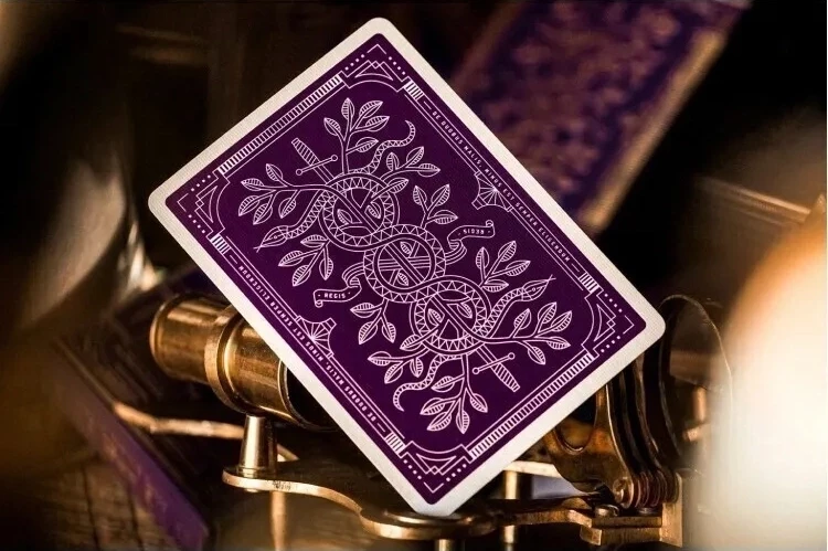 Карты "Theory11 Purple Monarchs"